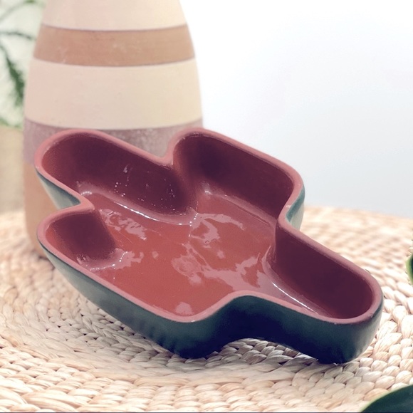 🌵Cactus Pottery Dish🌵 - Picture 2 of 7